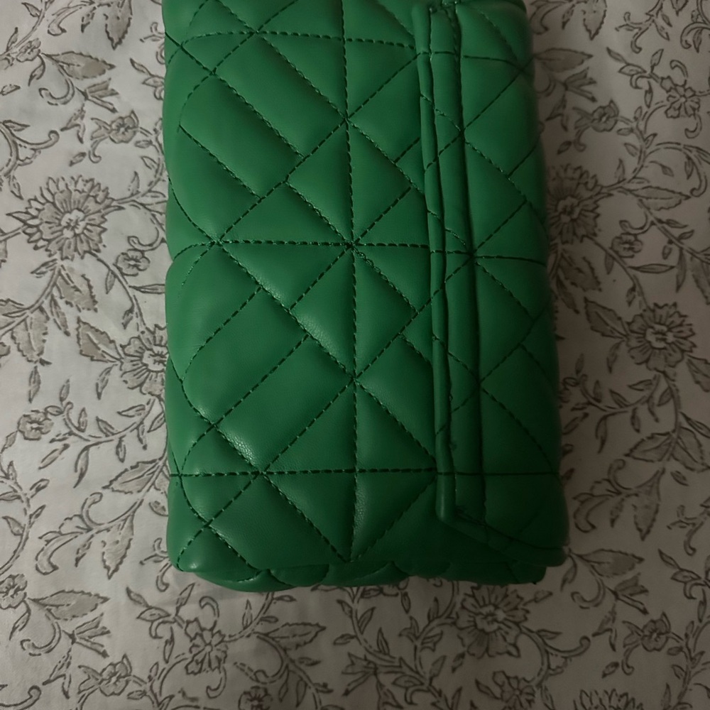 Zara Emerald Quilted Clutch - Picture 4 of 6